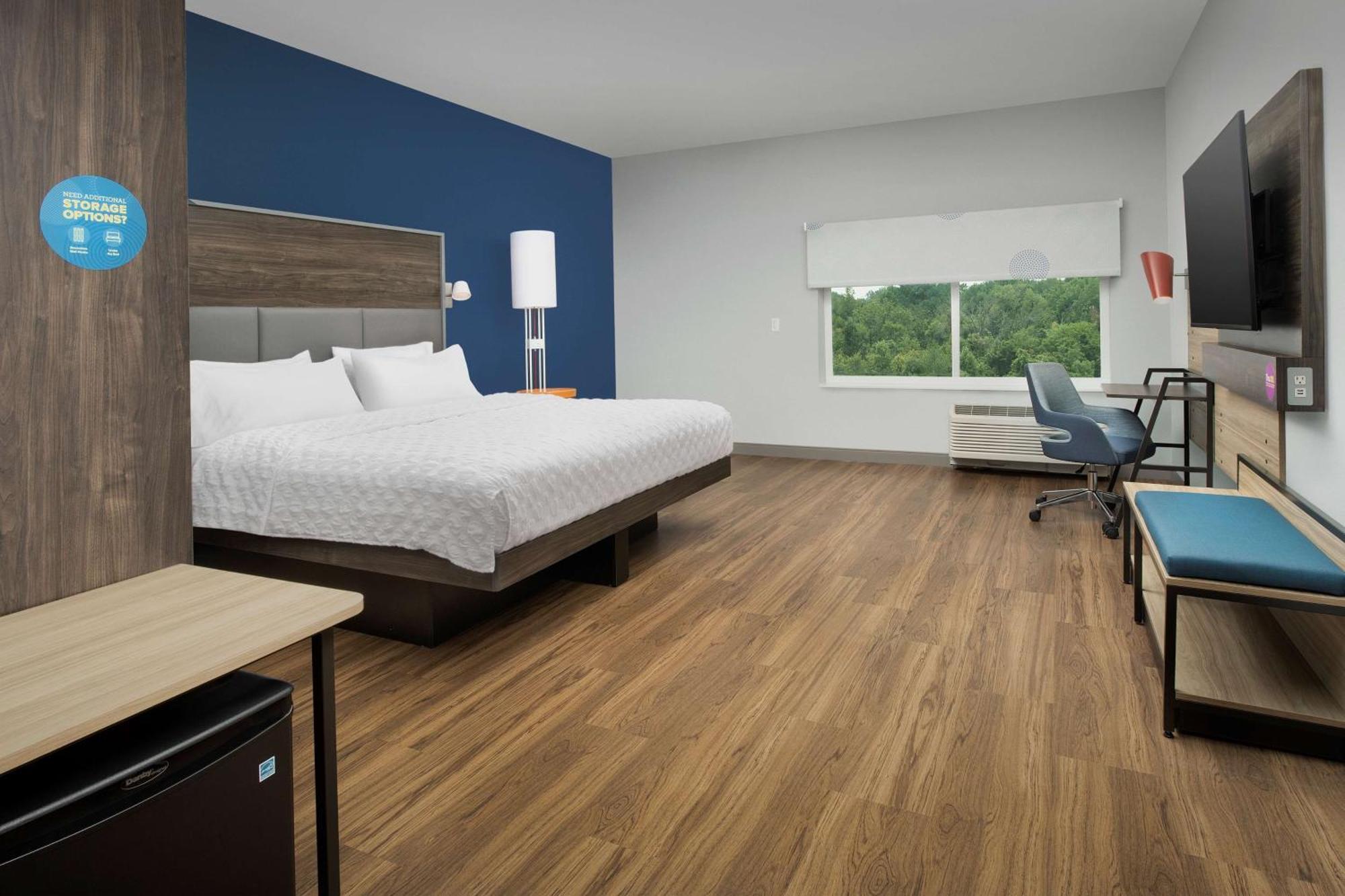 Tru By Hilton Charlotte Airport Lake Pointe Eksteriør billede